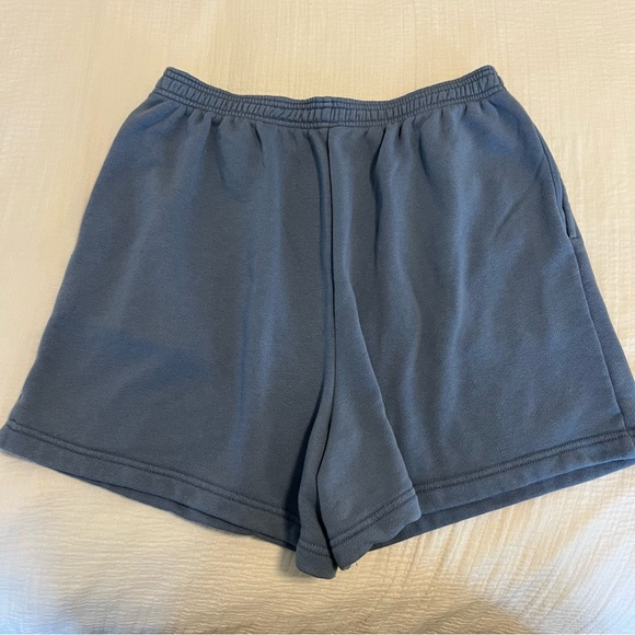 Sunday Soft Cropped Crew Sweatshirt and Soft Retro Gym Short - Picture 5 of 13